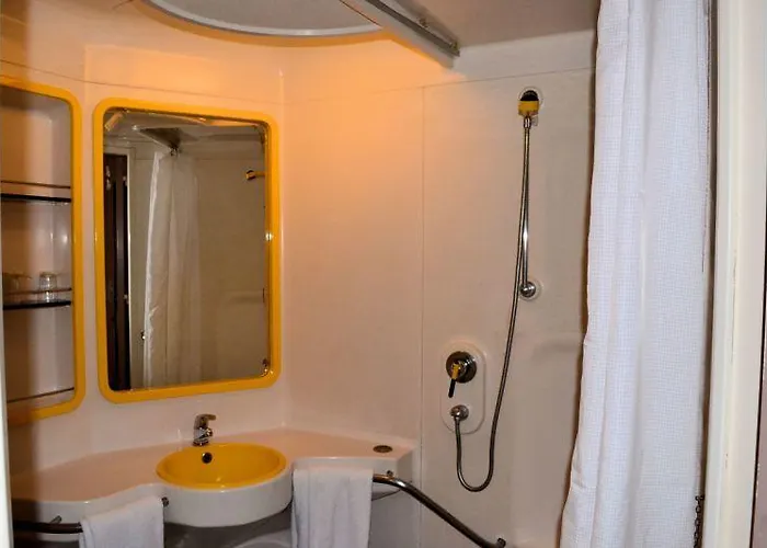 Hotel Hsa - Le Relax Montaigu-Vendee